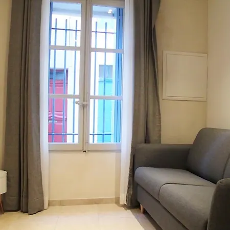 Apartment In Arles: De L'amphitheatre